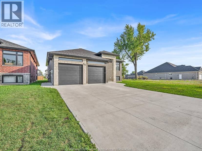 54 REDWOOD Unit# A,B, Cottam, photo 3