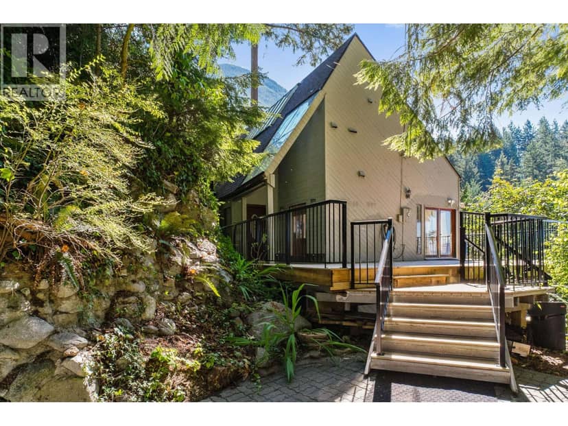 430 BAYVIEW ROAD, West Vancouver