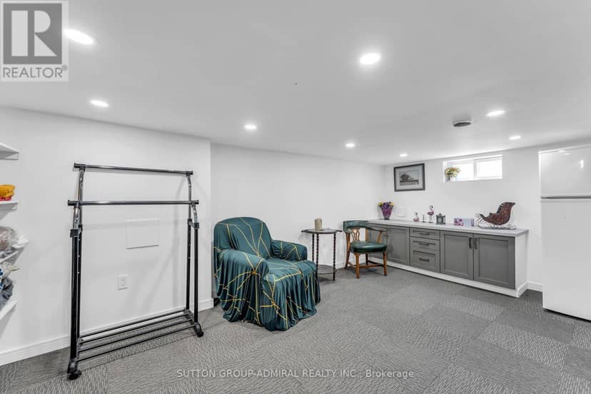 97 Laclie Street — photo 32 of 40