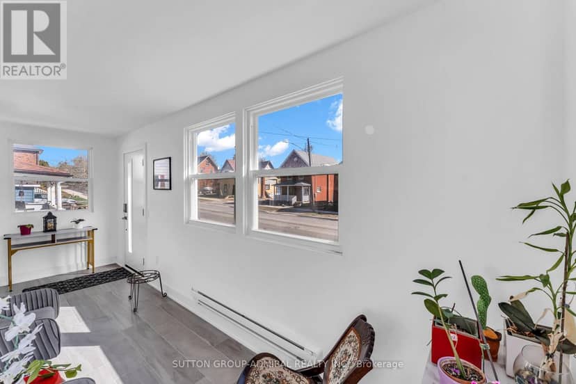 97 Laclie Street — photo 8 of 40