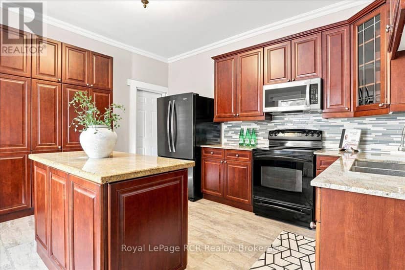 416 Water Street — photo 17 of 40