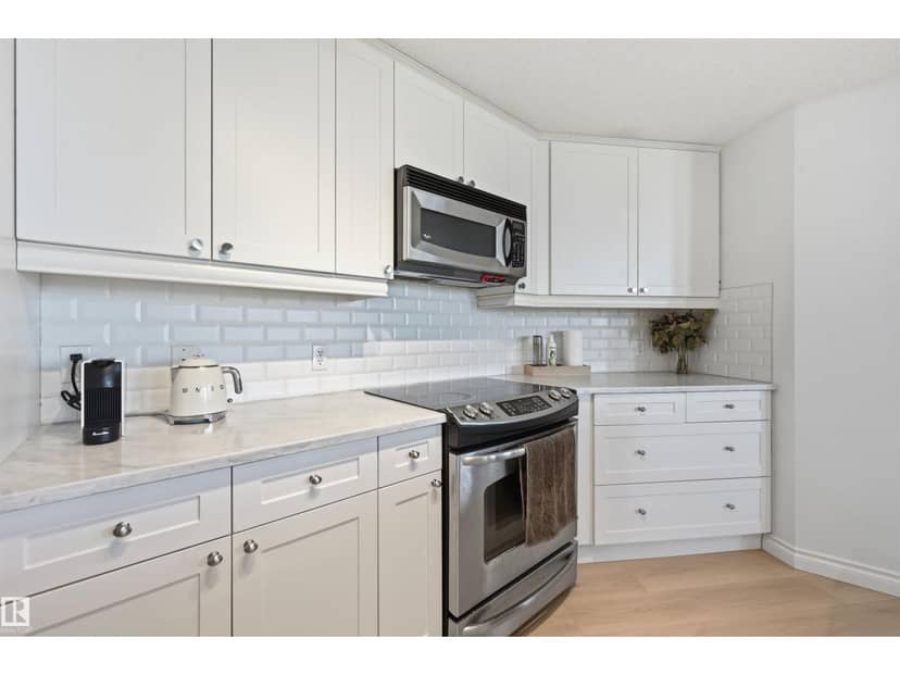 #503 9020 Jasper Av NW — photo 18 of 40