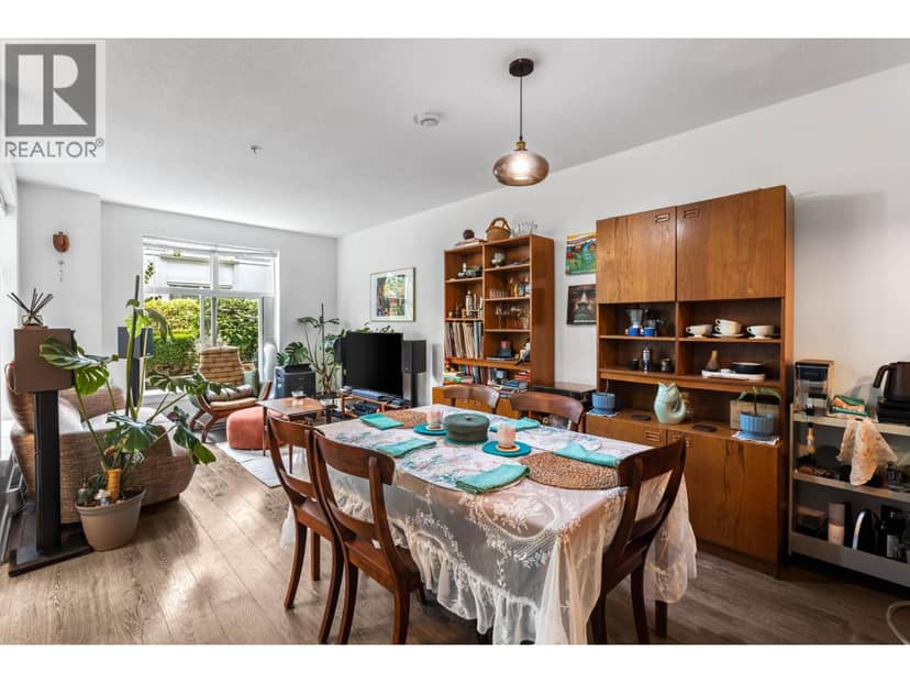 302 618 LANGSIDE AVENUE, Coquitlam, photo 3