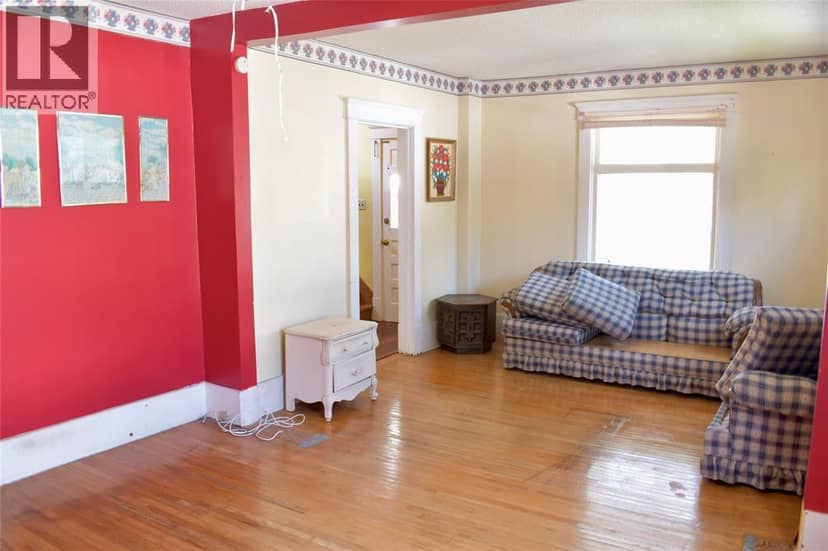 431 George STREET — photo 4 of 17