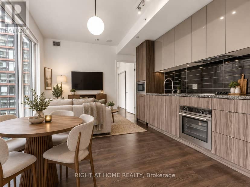 3215 - 115 Blue Jays Way — photo 1 of 25
