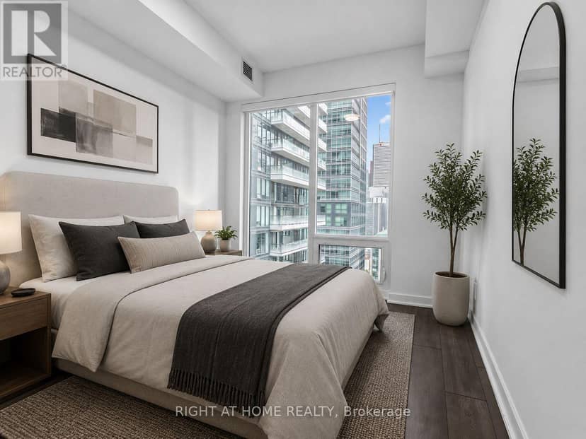 3215 - 115 Blue Jays Way — photo 4 of 25