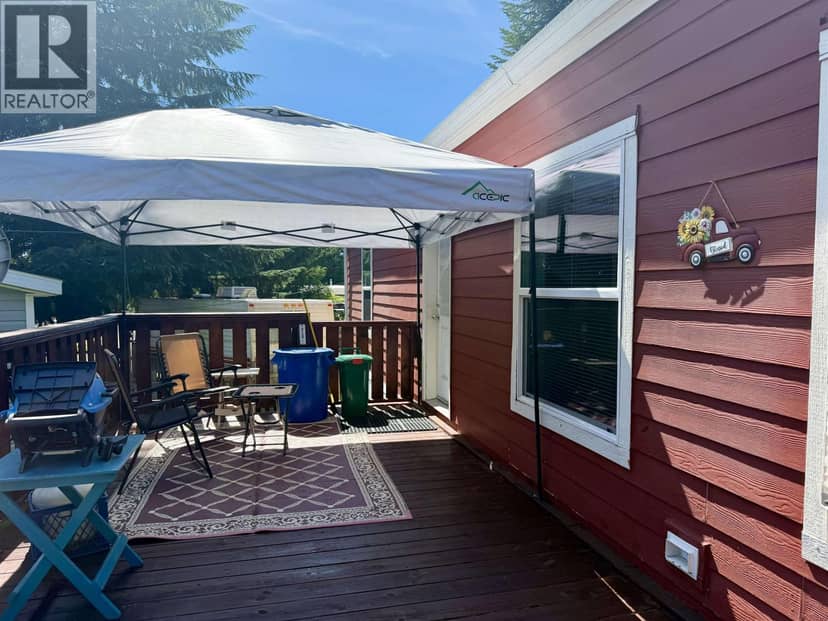 90 3616 LARCH AVENUE, Terrace, photo 2