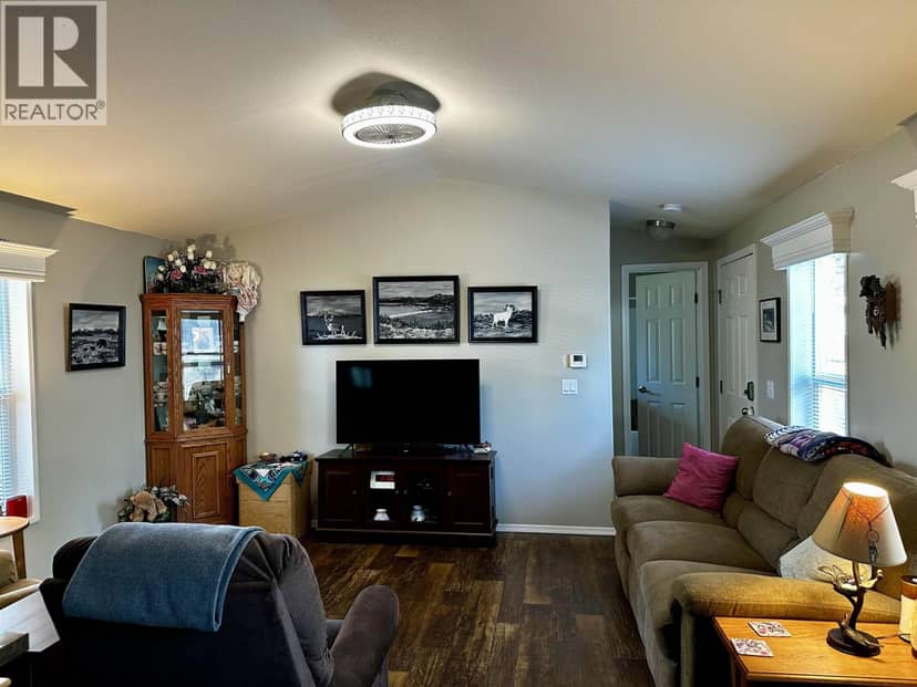 90 3616 LARCH AVENUE, Terrace, photo 5