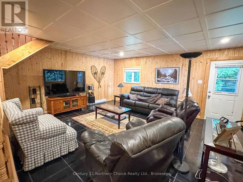 150 Pakwash Lake Road, Ear Falls, photo 4