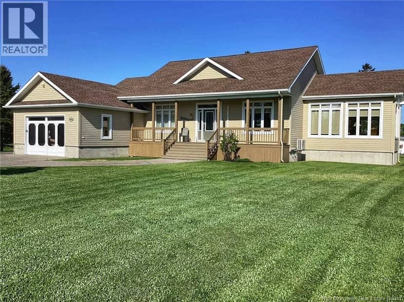 3956 Rue Luce, Tracadie
