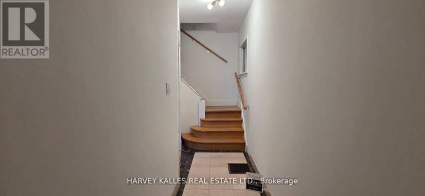 1767 Dufferin Street — photo 2 of 14