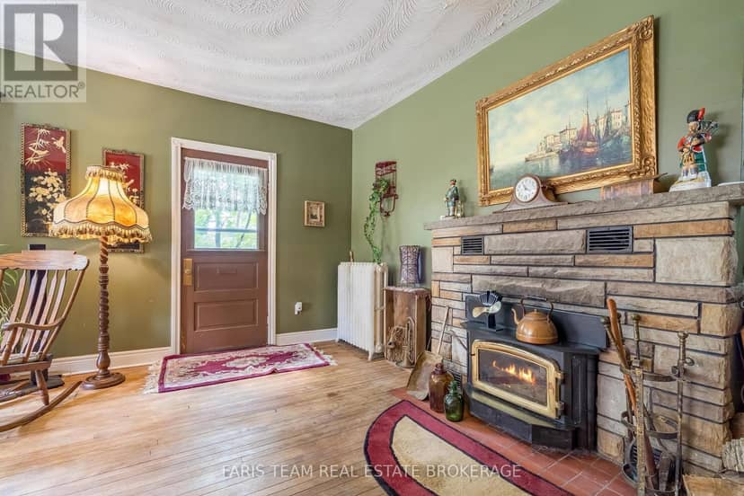 338 Gloucester Street — photo 12 of 39