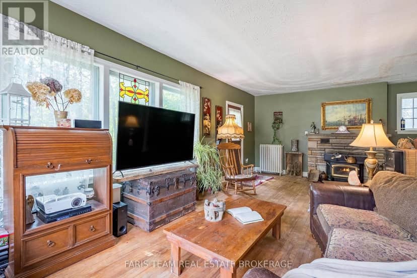 338 Gloucester Street — photo 14 of 39