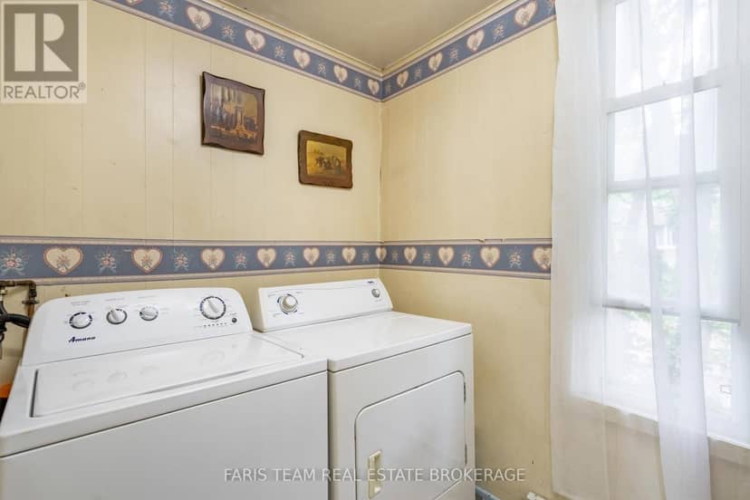 338 Gloucester Street — photo 16 of 39