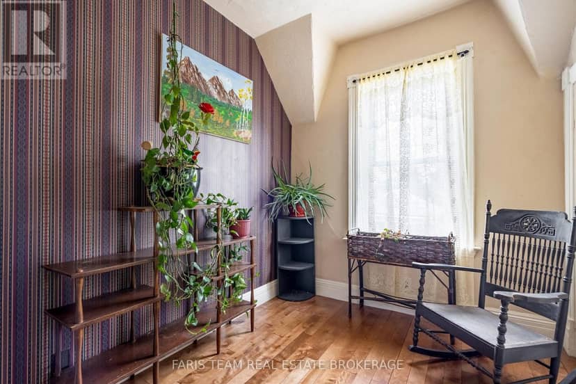 338 Gloucester Street — photo 19 of 39