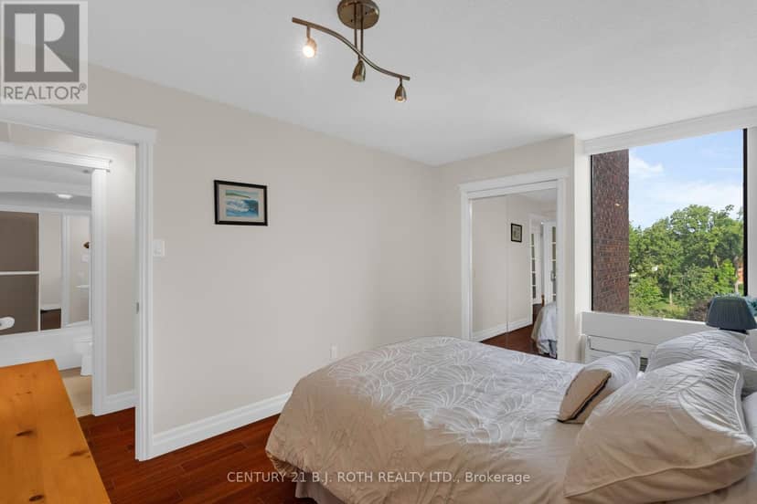 1401 - 181 Collier Street — photo 21 of 40
