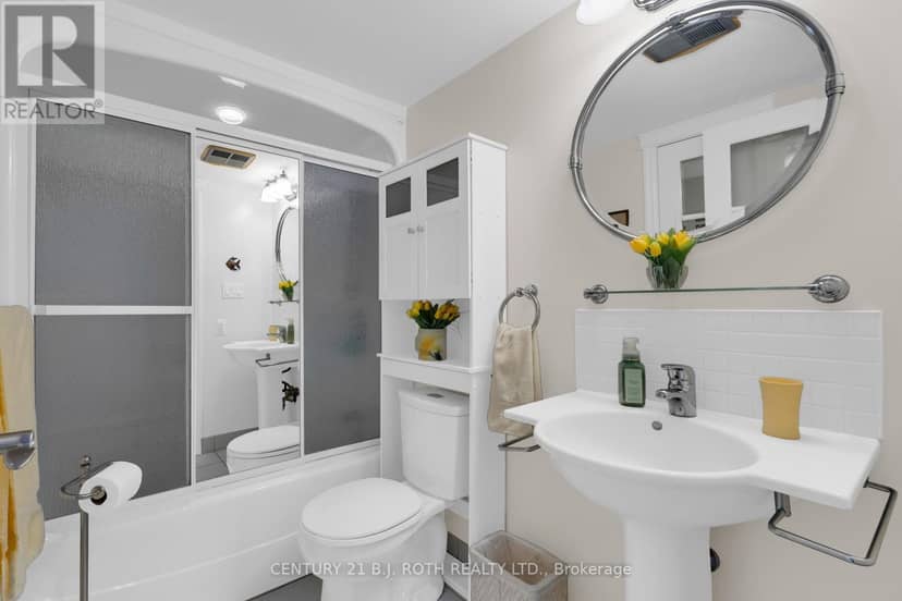 1401 - 181 Collier Street — photo 22 of 40