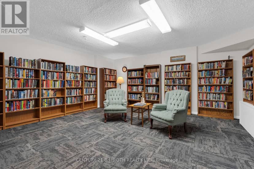 1401 - 181 Collier Street — photo 32 of 40