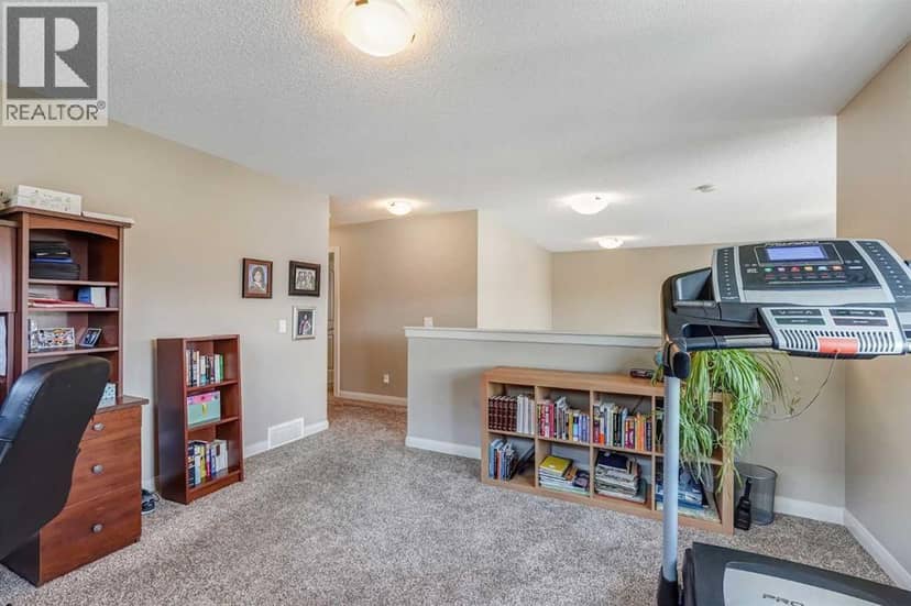 50 Evansfield Terrace NW — photo 19 of 40