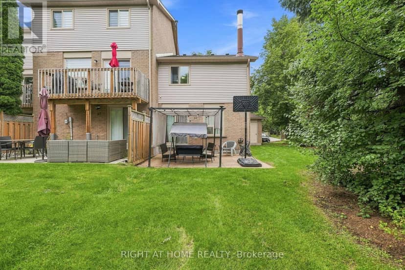 44 - 2272 Mowat Avenue — photo 38 of 40