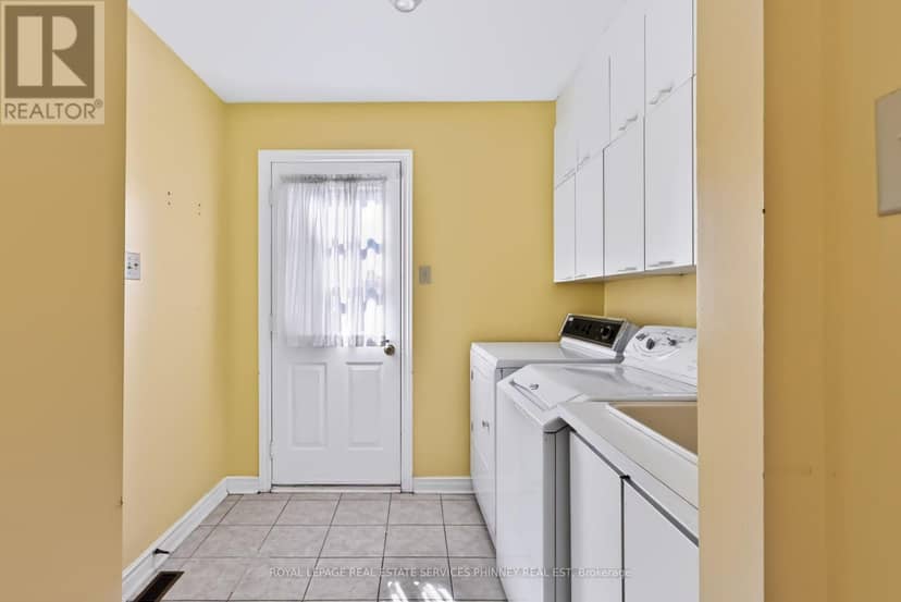 6036 St. Ives Way — photo 16 of 40