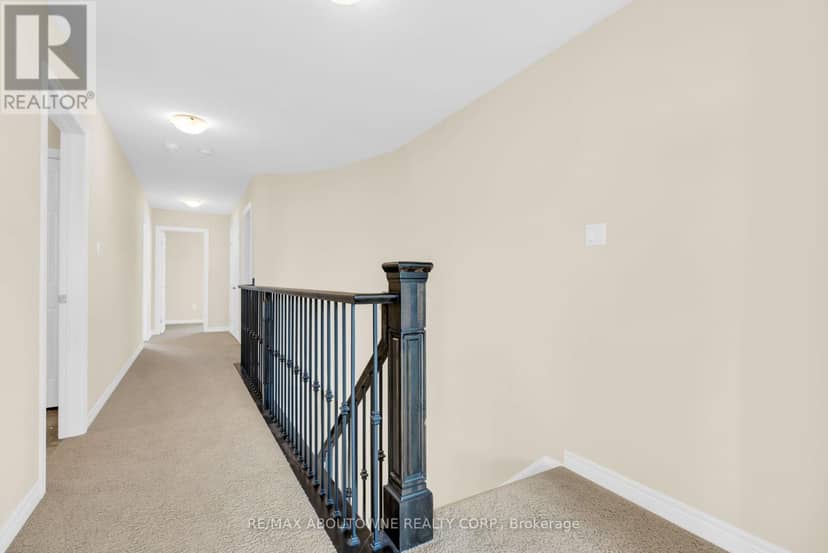 94 Ambrous Crescent — photo 23 of 40