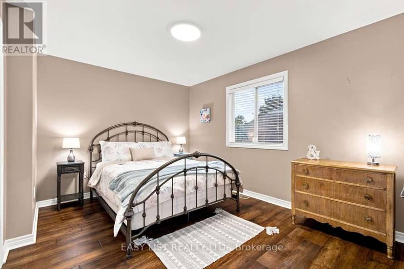 5929 Rosewood Crescent — photo 31 of 40