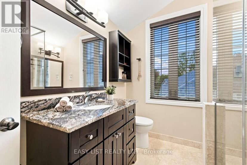 5929 Rosewood Crescent — photo 37 of 40