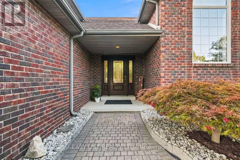 5929 Rosewood Crescent — photo 7 of 40