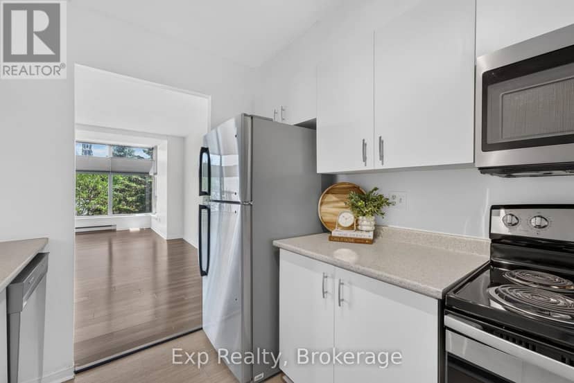 305 - 344 Front Street — photo 15 of 36