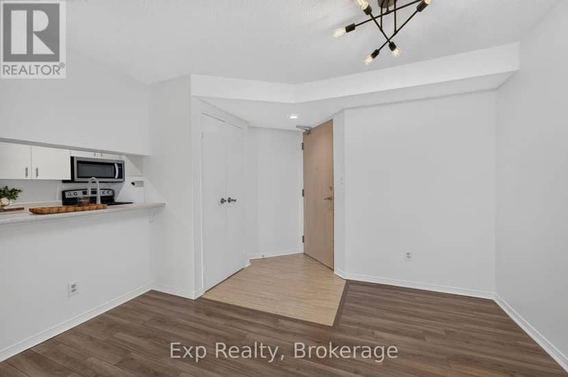 305 - 344 Front Street — photo 7 of 36