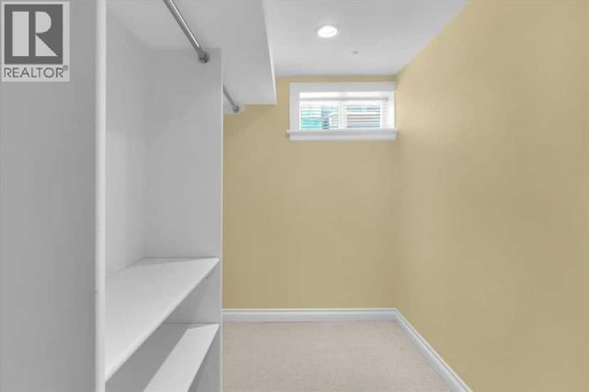 2211 45 Street SE — photo 35 of 40