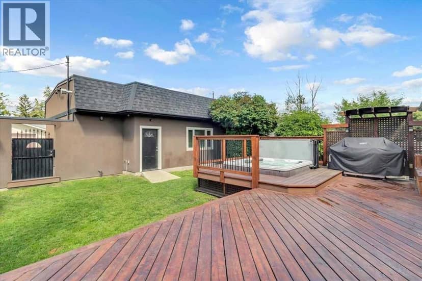 2211 45 Street SE — photo 38 of 40