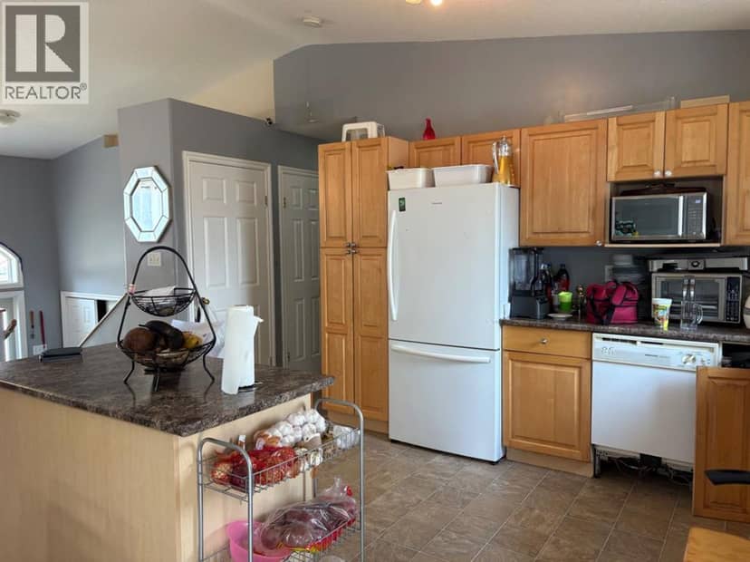 66 Upland Road W, Brooks, photo 7