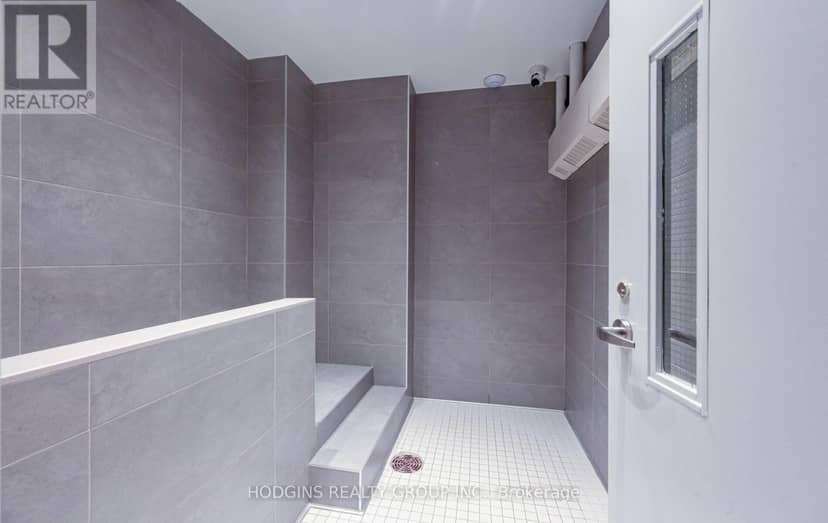 106 - 1035 Southdown Road — photo 40 of 40