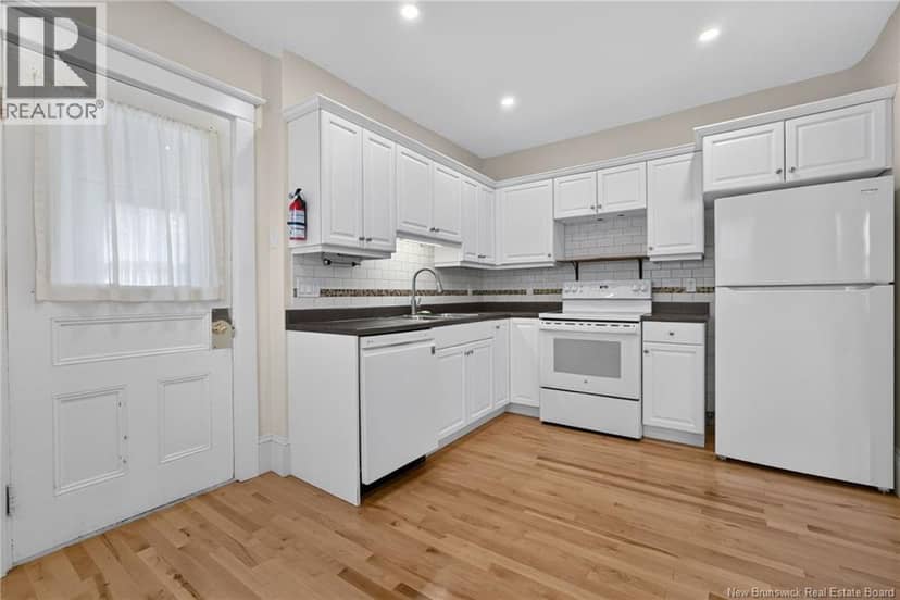 140-142 Park Street — photo 16 of 40
