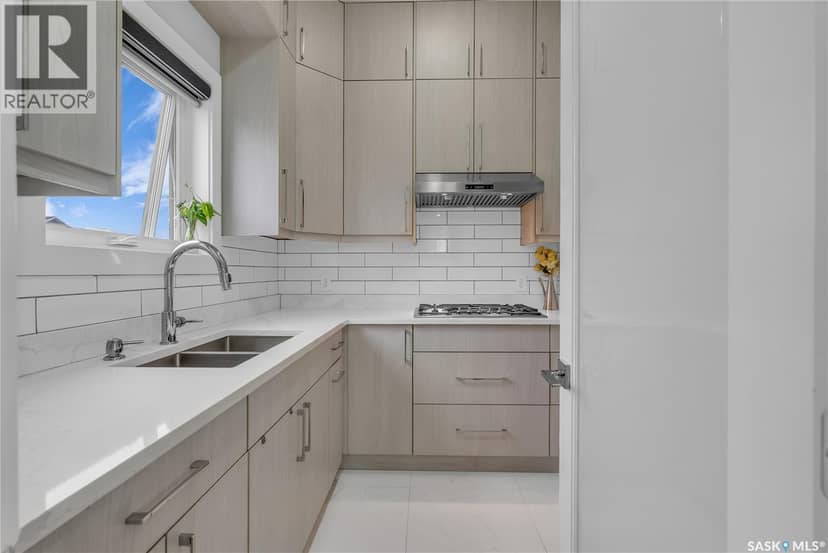 144 Forsey AVENUE — photo 17 of 40