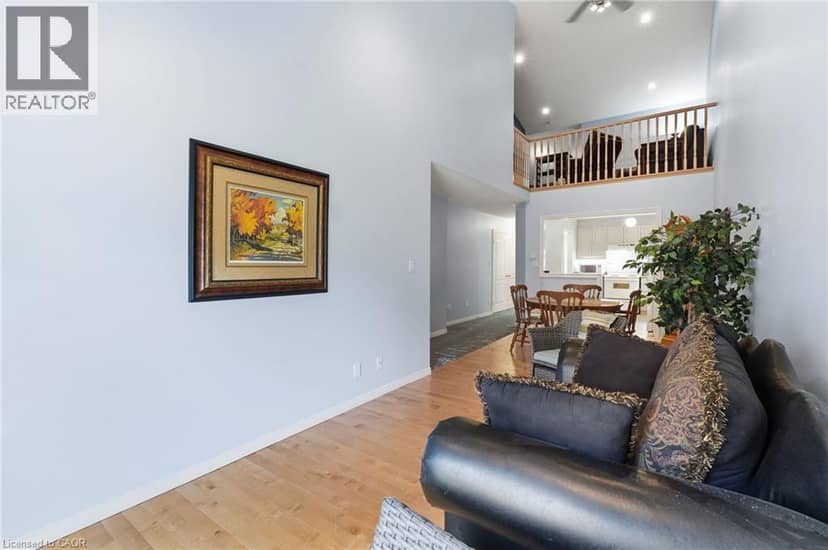 222 FELLOWES Crescent Unit# 2 — photo 14 of 32