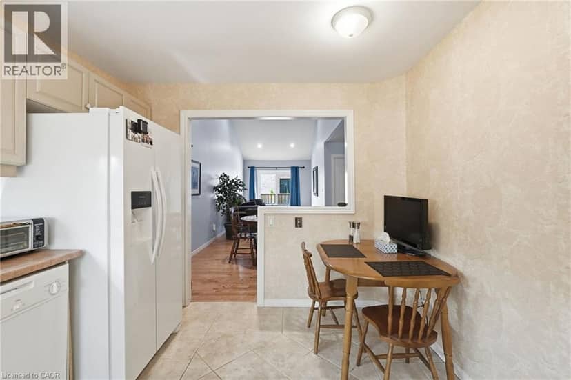 222 FELLOWES Crescent Unit# 2 — photo 9 of 32
