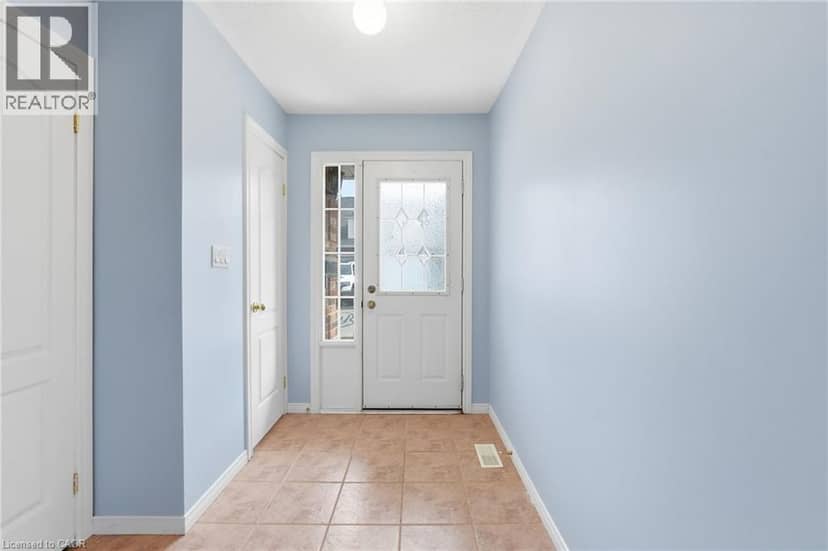222 FELLOWES Crescent Unit# 2 — photo 3 of 32