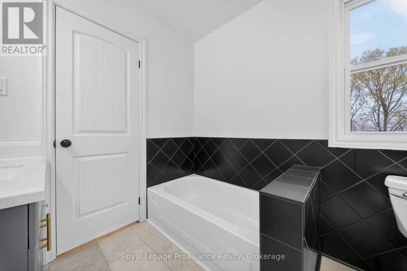 235 East Hungerford Road — photo 25 of 40