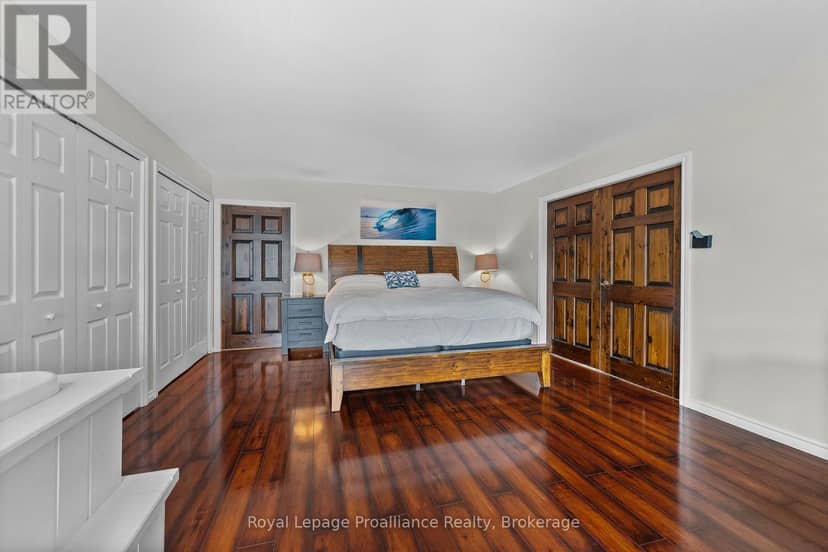 137 Lakeshore Drive — photo 23 of 40