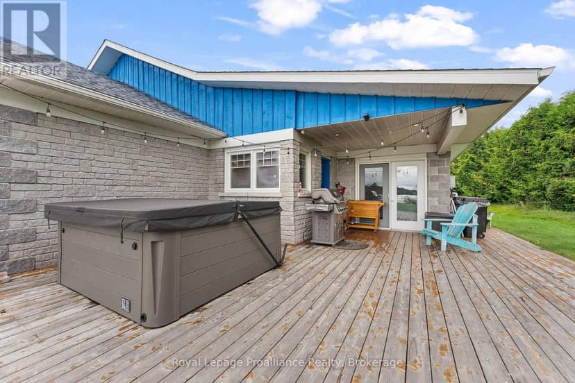 137 Lakeshore Drive — photo 34 of 40