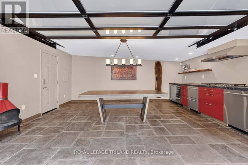298 Hyman Street — photo 39 of 40