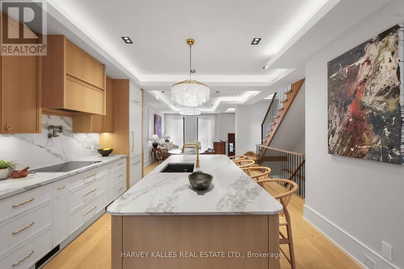 90 Roe Avenue — photo 16 of 40