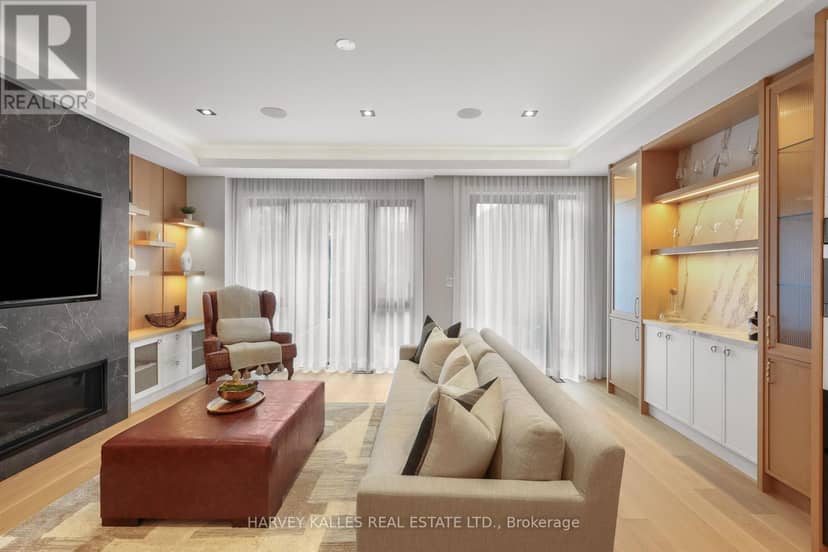 90 Roe Avenue — photo 17 of 40