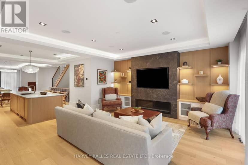 90 Roe Avenue — photo 19 of 40