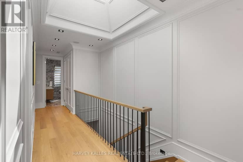 90 Roe Avenue — photo 24 of 40