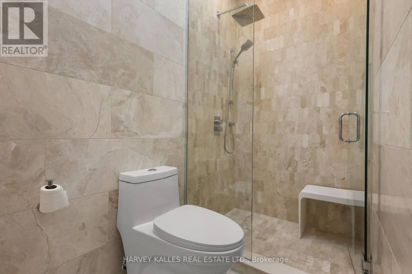 90 Roe Avenue — photo 36 of 40