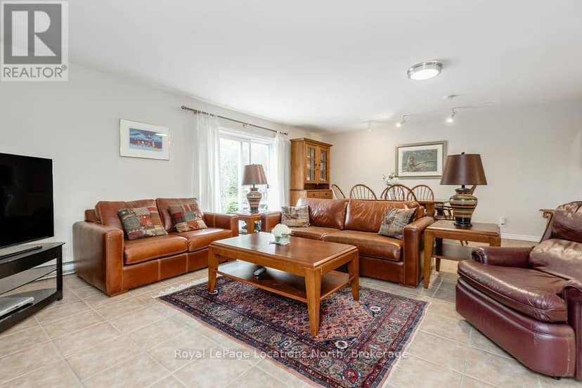 112 Escarpment Crescent — photo 11 of 34